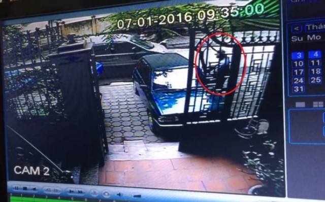 Camera giám sát tiết lộ "bí ẩn" vụ xe ô tô chở vàng bị cướp