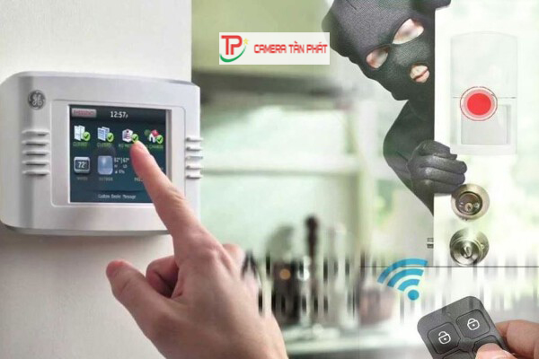 thiet bi bao dong chong trom thong minh