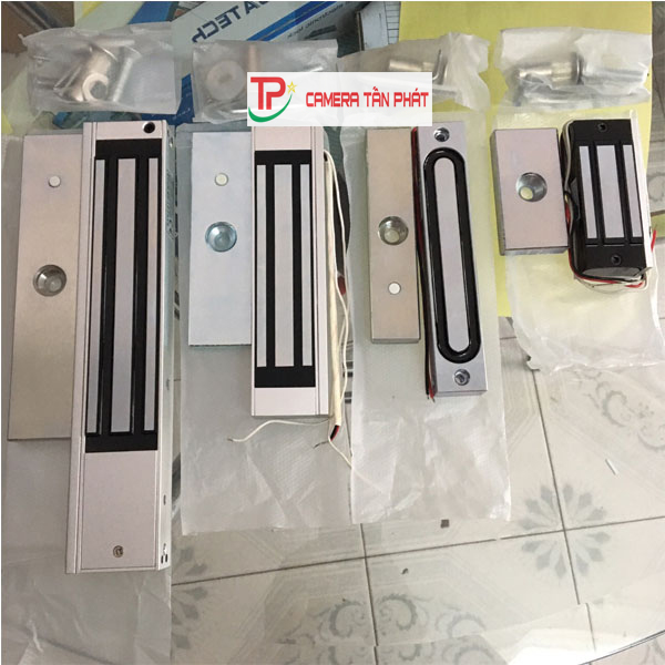Cách vệ sinh khóa cửa điện tử tại nhà đơn giản, nhanh chóng! 5 khoa cua tu